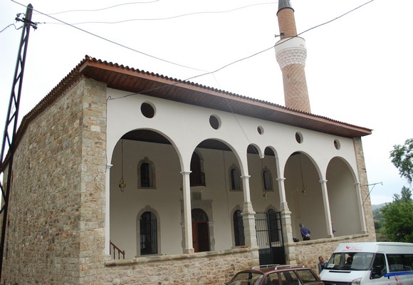 Eski Gördes Pazar Camii İbadete Açıldı