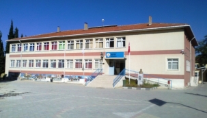 Fatih Ortaokulu 15 Öğrencisini Fen Lisesine Gönderiyor