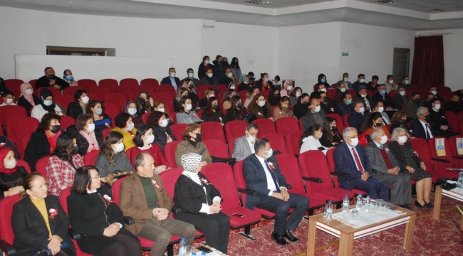 Öğretmenler Gününde Coşkulu Kutlama