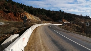 Yayınımız Ses Getirdi: Akhisar Yoluna Bariyer Önlemi
