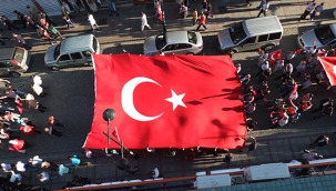 Bayrağını Al Yürüyüşe Gel!