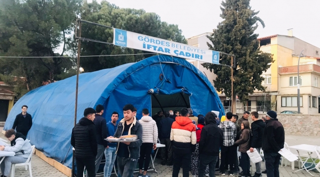 Belediye'nin İftar Çadırına Yoğun İlgi
