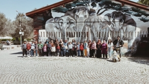 Gençler Gördes Belediyesiyle Türkiye'yi Geziyor