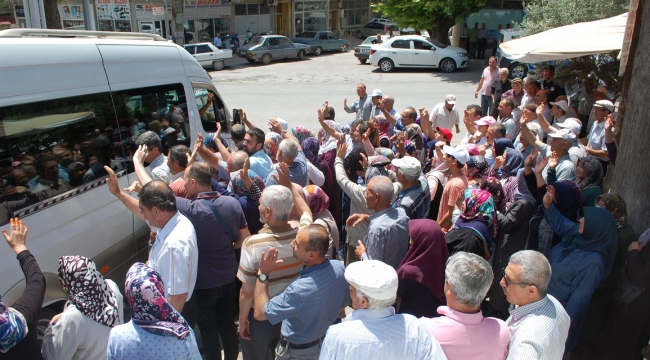 Hacı Adayları Dualarla Uğurlandı