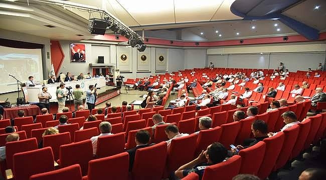 Büyükşehir Meclisinde Alkol Ruhsatı Tartışması