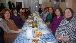 Türk Müziği Korosu Yemekte Buluştu