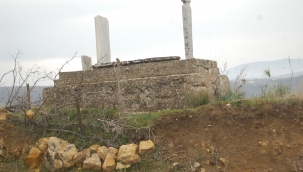 Şehit Mezarının Haline Bak!