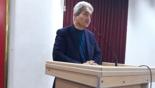 Prof.Dr.Şadi Eren'in Konferansına Yoğun İlgi