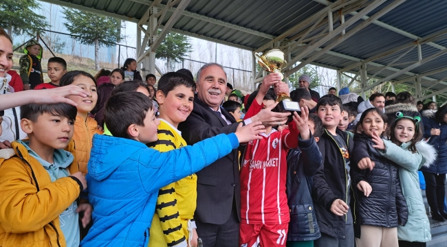 23 Nisan Futbol Turnuvasında Büyük Coşku