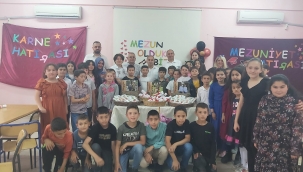 Yaz Tatiline Giren Öğrencilerin Karne Sevinci