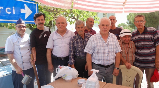 Cuma Mahallesinde Aşure Hayrı