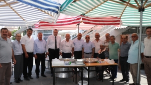 Hal Binası Esnaflarından Aşure Hayrı