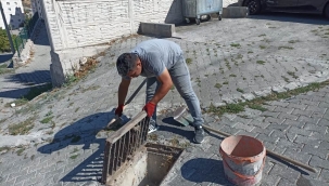 4 Mahallenin Yağmur Suyu Izgaraları Temizlendi