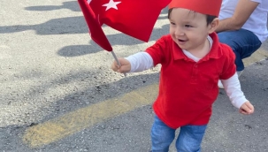 Küçük Asil'in Cumhuriyet Sevgisi