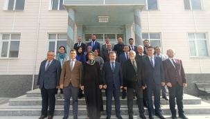 Rektör Kibar Yüksekokulu Ziyaret Etti