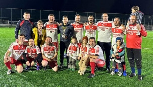 100.Yıl Futbol Turnuvasında Şampiyon İlçe Gençlik Spor