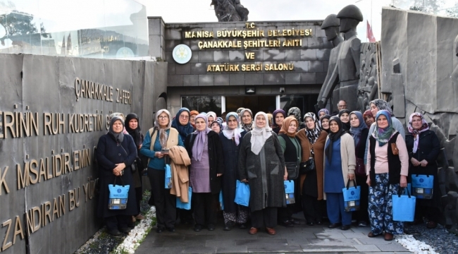 Gördesli Kadınların Manisa Gezisi