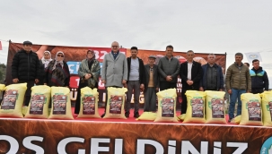 Büyükşehirden 1004 Üreticiye 230 Ton Gübre Desteği