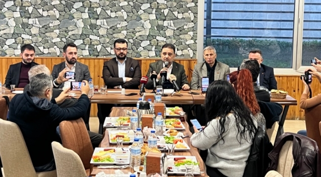 Ak Partili Vekillerden Ergün'e Destek