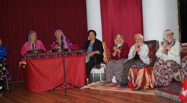 Anneler Gününde Muhteşem Gece
