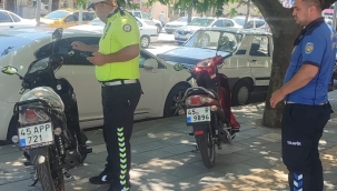 Motosikletlere Kaldırımda Park Yasağı