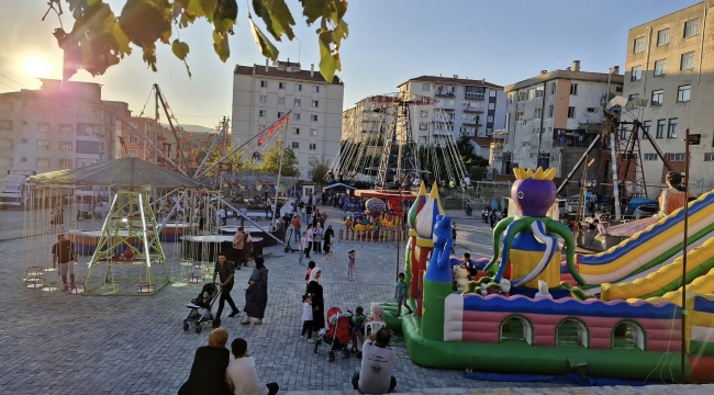 Panayır ve Lunaparka Yoğun İlgi