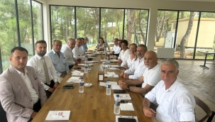 Başkan Özalper CHP İlçe Başkanlarını Memleketinde Ağırladı