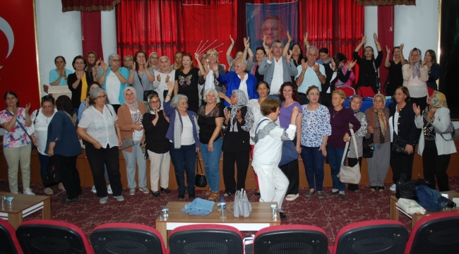 CHP İl Kadın Kollarından Gördes Ziyareti