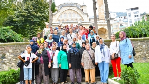 Gördesli Kadınlar Manisa'nın Tarihi Mekanlarını Gezdi