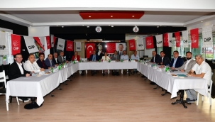 İlçe Başkanlarına Seslenen CHP İl Başkanı Özalper:"Dördörtlük Bir Sınav Vermek Zorundayız"