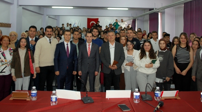 İlçe Protokolü Yüksekokul Öğrencileriyle Buluştu