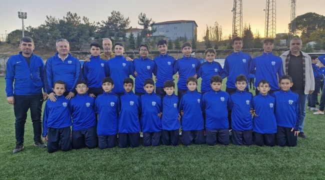 Belediyespor Altyapısına Eşofman Desteği