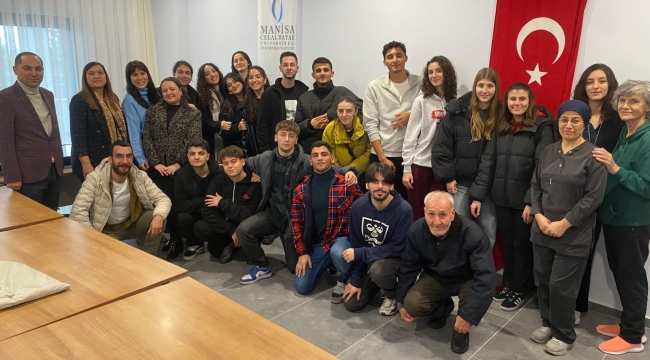 Spor Bilimleri Fakültesinden Huzurevi Ziyareti