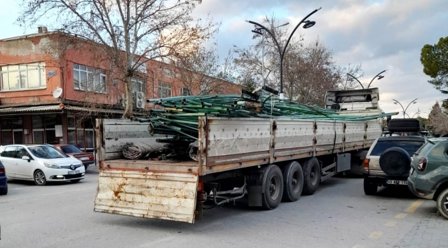 Şehir Merkezinde Tır Rezaleti