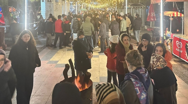 Sevgi Yolunda Yeni Yıl Coşkusu