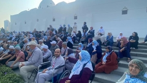 Kabe Aşkı Engel Tanımadı