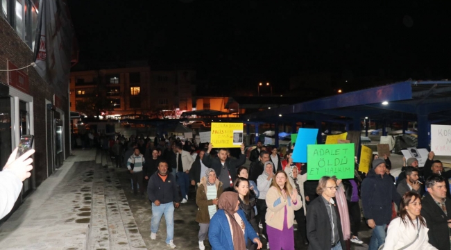 Demokrasi Yürüyüşüne Yoğun Katılım