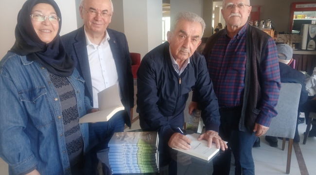 Ahmet İnce Afyon'da Kitapseverlerle Buluştu