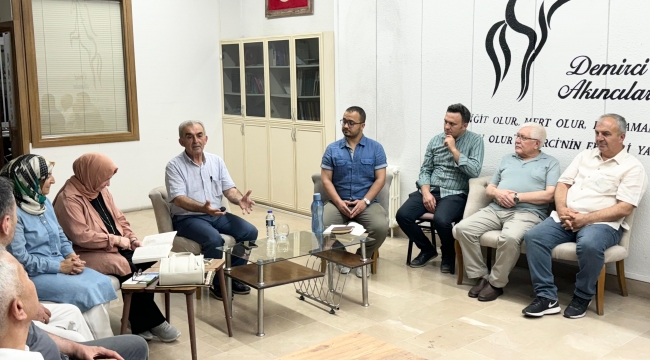 Ahmet İnce Kitap Dostlarıyla Buluştu