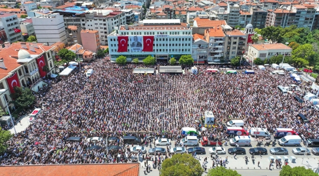 Başkan Zeyrek'i Onbinler Uğurladı