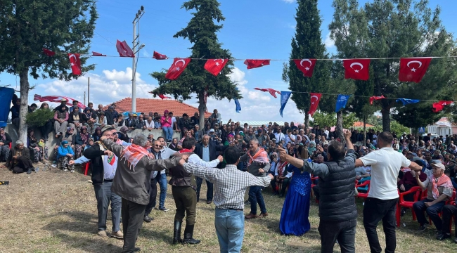 Börez Kiraz Festivali Coşkulu Geçti