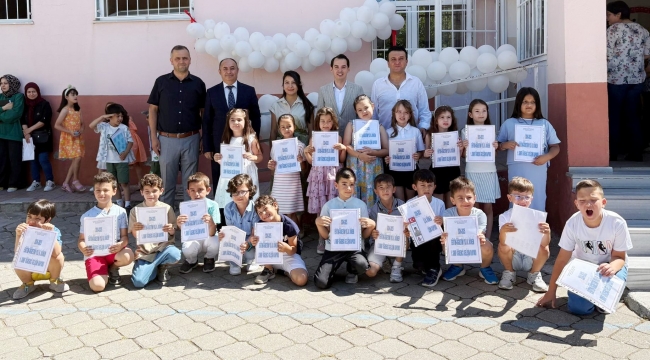 Karneler Dağıtıldı Yaz Tatili Başladı