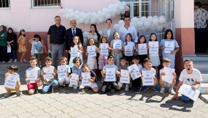 Karneler Dağıtıldı Yaz Tatili Başladı