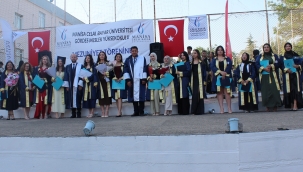 Meslek Yüksekokulu 30.Dönem Mezunlarını Uğurladı