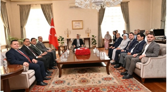 Sağlık Bakanı Memişoğlu'ndan Manisa Ziyareti