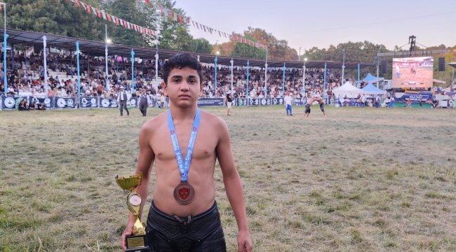 Tepeköylü Sedat Kırkpınarda Güreşecek