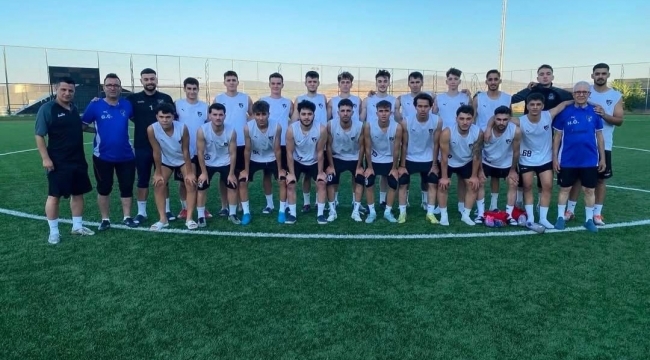 Karaköyspor Gördes'te Kampa Girdi