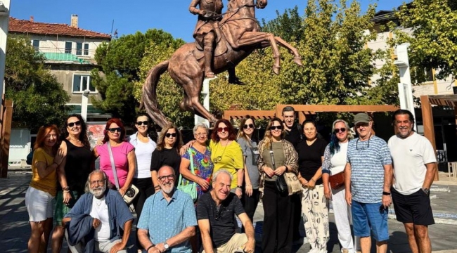 Sanat Sokağı Ressamları Gördes'te Sergi Açtı