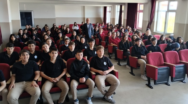 Ahmet İnce Anadolu Lisesinde Konuştu