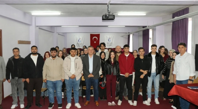 Başkan Büke Yüksekokul Öğrencileriyle Buluştu